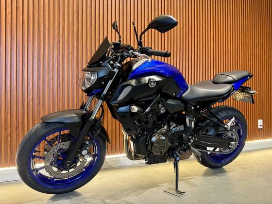 YAMAHA MT-07 ABS YAMAHA MT-07 ABS